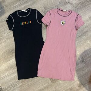 3 for $25!
Mighty Fine 90s Pink Mini Dress w Daisy  and black dress size med